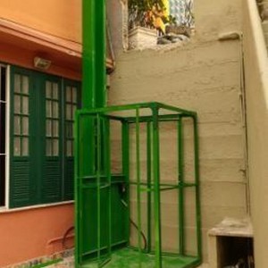 Elevador externo para cadeirante